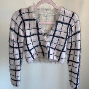 🛍Urban Outfitters Fuzzy Sweater XS -TP